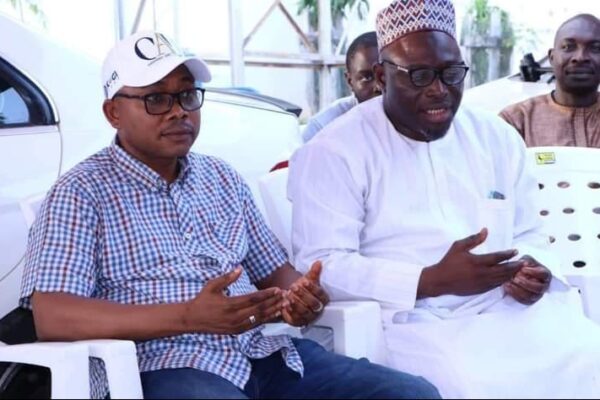 L-R: Kogi State Governor, Ahmed Usman Ododo and Former Kogi State House of Assembly Minority Leader, Hon (Barrister) Abdulrahma Ndako Tanko Ozi