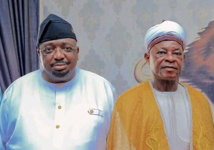 Senator Philip Aduda with the new Sa'Karuyi of Karu chiefdom, HRH Joseph Danfulani Narayi