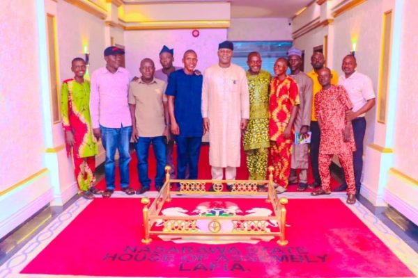 Lawmaker representing Lafia Central constituency at the Nasarawa State House of Assembly, Hon. Solomon Yakubu Akwashiki in a group photograph with his people