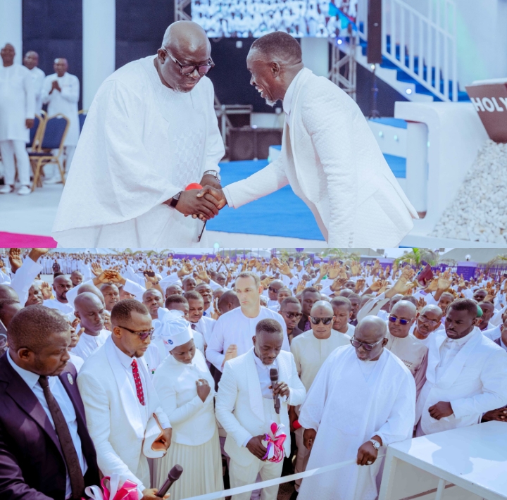 Rt. Hon. Sheriff Oborevwori, Governor of Delta during a church service