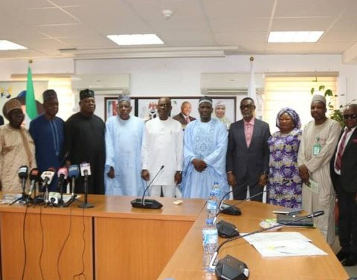 4th,Right , Executive Secretary, Chief Executive Officer, ES CEO, Universal Basic Education Commission UBEC, Dr Hamid Bobboyi and his management team, flanked by the Minister of FCT , Barrister Nyesom Wike and his directors at FCT during the visit of the management of UBEC to his office in Abuja.