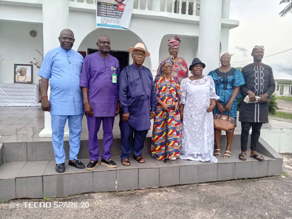 Obule Family Pays Condolence Visit to Clark's Family