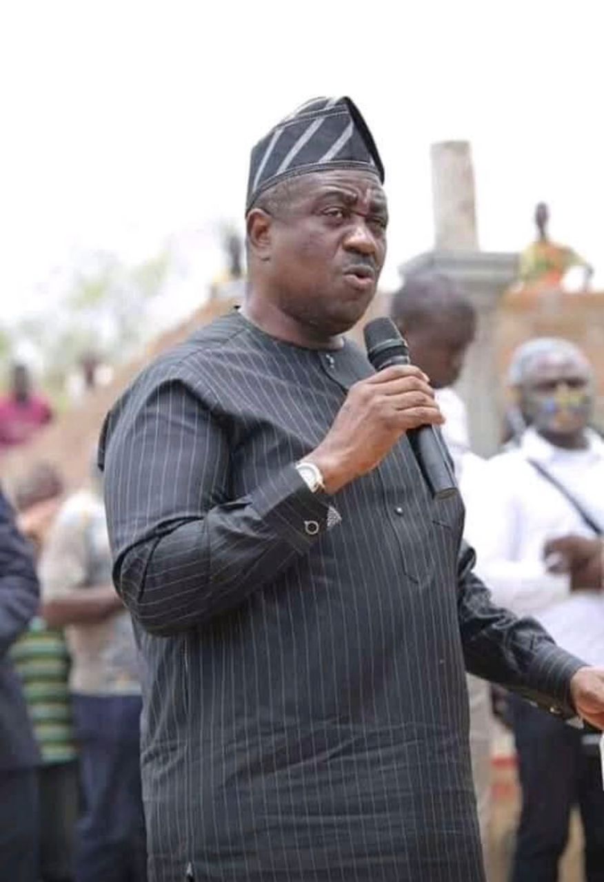 Senator (Chief)) Gabriel Torwua Suswam
