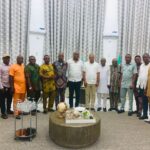 Ukodhiko Meets Owhe Clan PGs, Assures Completion of Power Upgrade