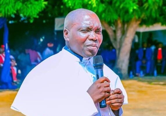 Venerable Jibrailu Yarima Dabong JP SSA Christian Religious Matters to His Excellency ENGR Abdullahi A Sule Executive Governor of Nasarawa state.