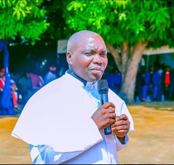 Venerable Jibrailu Yarima Dabong JP SSA Christian Religious Matters to His Excellency ENGR Abdullahi A Sule Executive Governor of Nasarawa state.