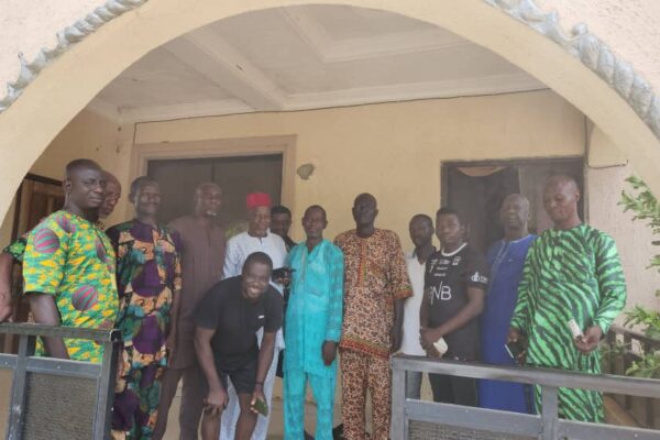 Chief ASAJE in a Group Photograph with Youths, Stakeholders in Igbaruku
