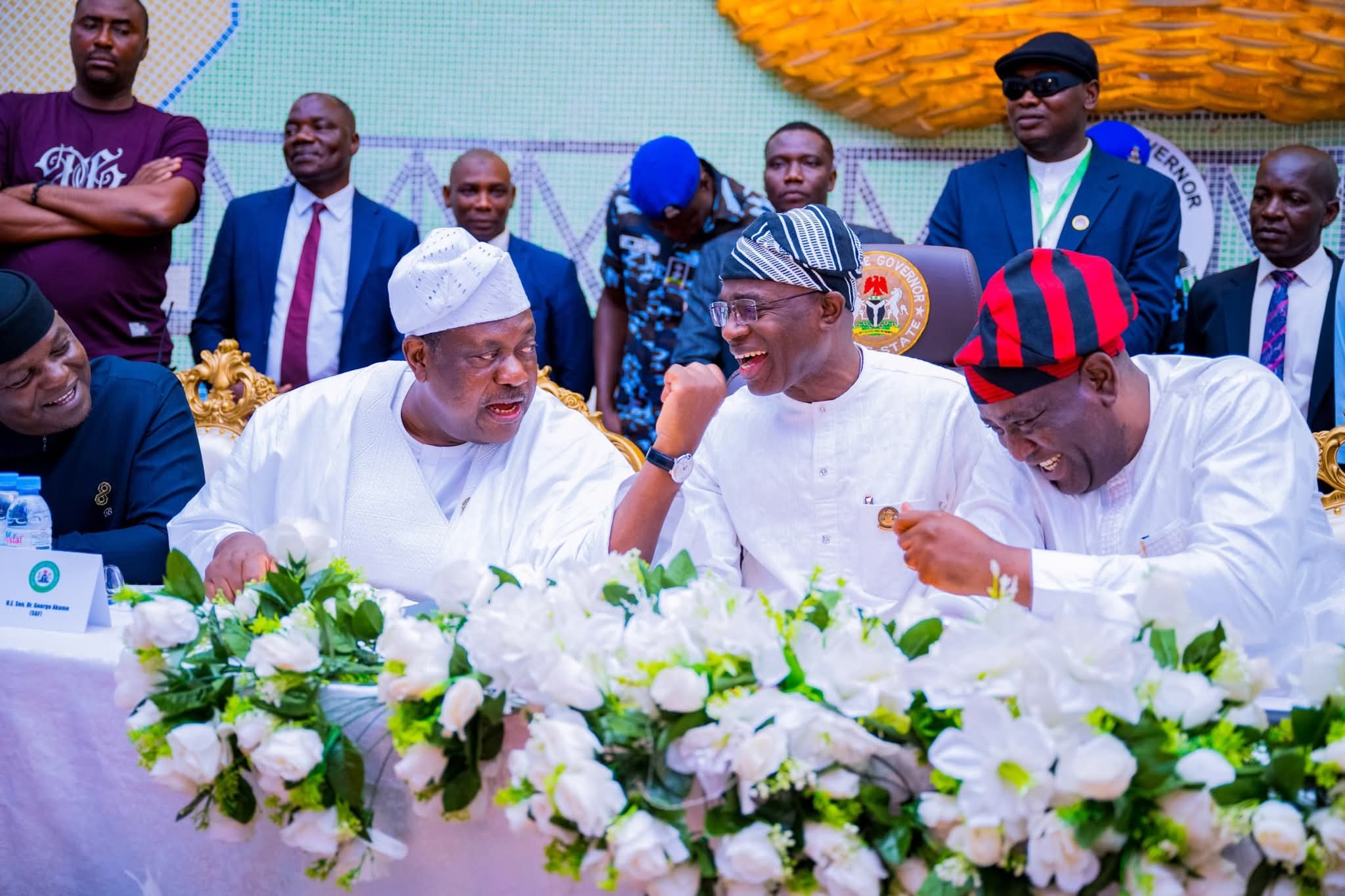 Secretary to the Government of the Federation, George Akume (L) and Benue State Governor, Hyacinth Iormem Alia