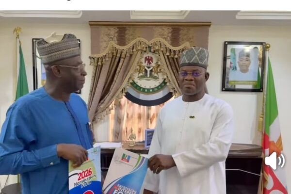 Alhaji Tajudeen Bisimillahi ((L) and Former Kogi State Governor, Alhaji Yahaya Adoza Bello ((R)