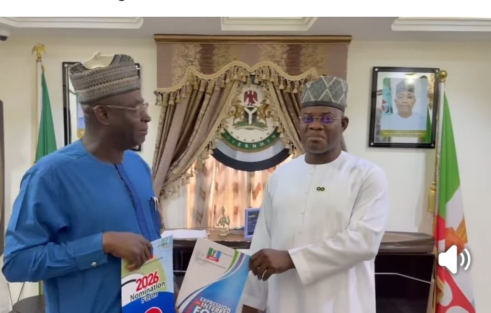 Alhaji Tajudeen Bisimillahi ((L) and Former Kogi State Governor, Alhaji Yahaya Adoza Bello ((R)